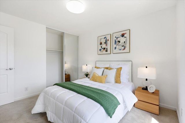 236 E Red Oak Drive B, Sunnyvale, CA 94086