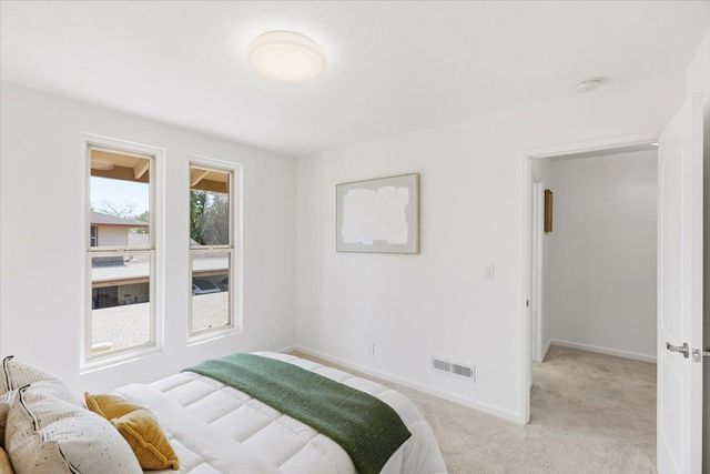 236 E Red Oak Drive B, Sunnyvale, CA 94086