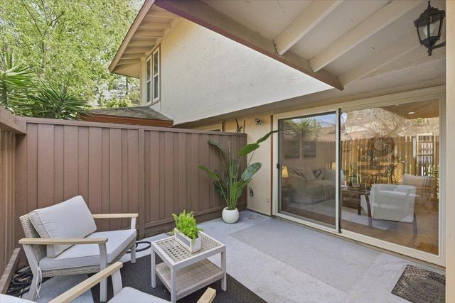 236 E Red Oak Drive B, Sunnyvale, CA 94086