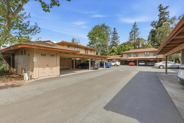 236 E Red Oak Drive B, Sunnyvale, CA 94086