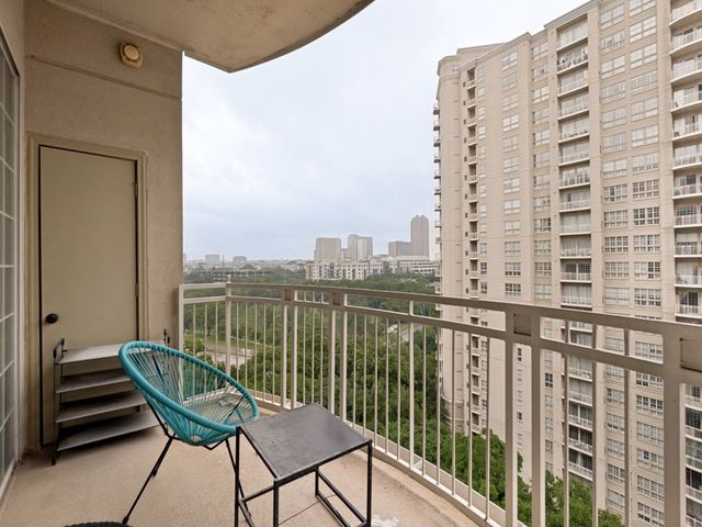 3225 Turtle Creek Boulevard 943, Dallas, TX 75219