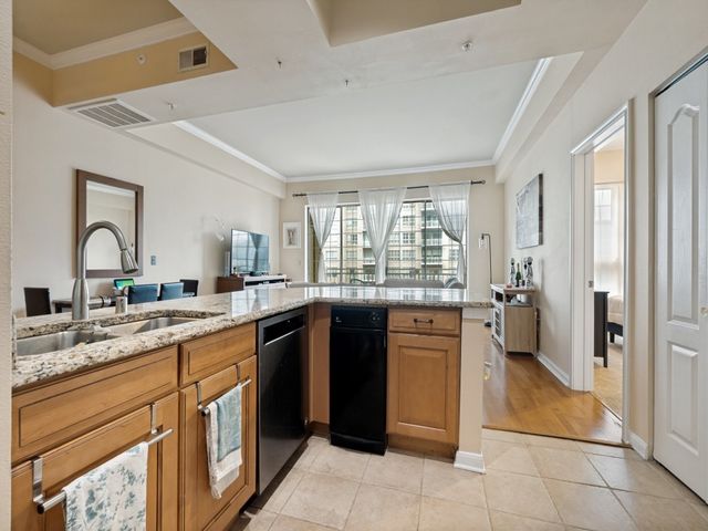 3225 Turtle Creek Boulevard 943, Dallas, TX 75219