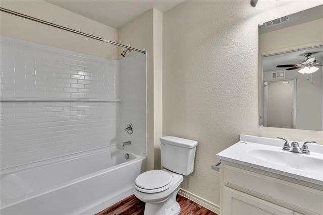624 Crockett Drive, Cleburne, TX 76033