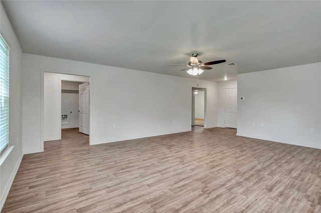 624 Crockett Drive, Cleburne, TX 76033
