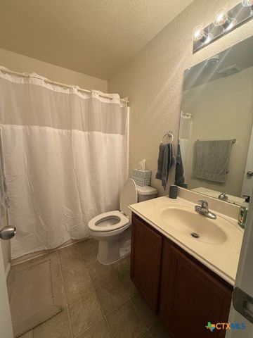 2001 Hearthstone Drive, San Marcos, TX 78666