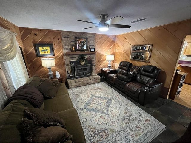 408 W. HAMPTON Drive, Pineville, LA 71360