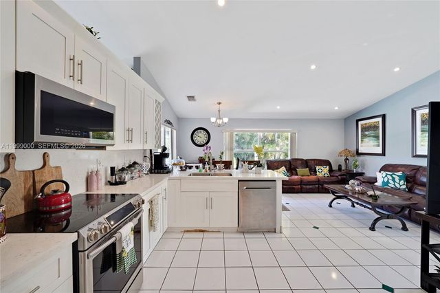 12611 SW 20th St, Miramar, FL 33027
