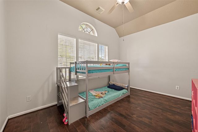 2902 Julie Ann Drive, Pearland, TX 77584