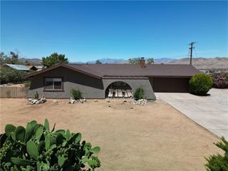 7376 Victoria, Yucca Valley, CA 92284