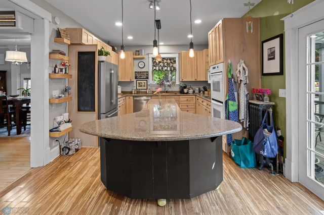 429 9th Avenue S, Fargo, ND 58103