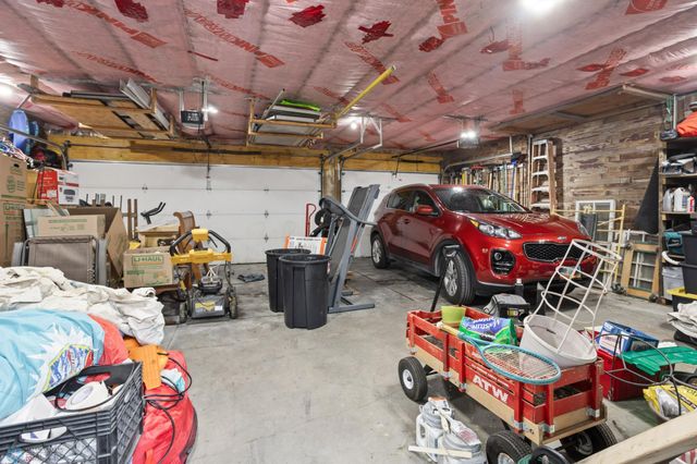 429 9th Avenue S, Fargo, ND 58103