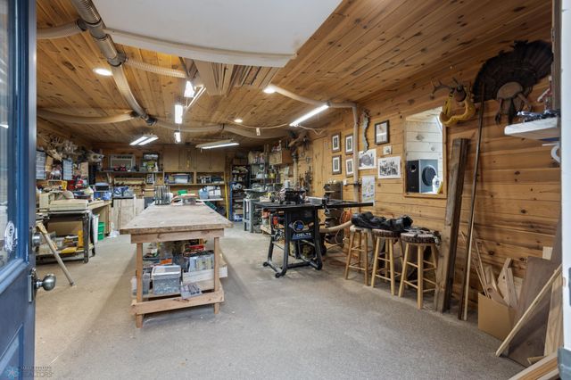 429 9th Avenue S, Fargo, ND 58103