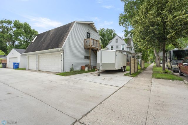 429 9th Avenue S, Fargo, ND 58103