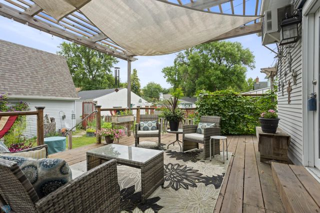 429 9th Avenue S, Fargo, ND 58103
