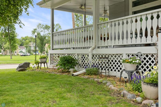 429 9th Avenue S, Fargo, ND 58103