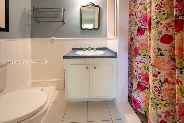2835 NE 60th St, Fort Lauderdale, FL 33308