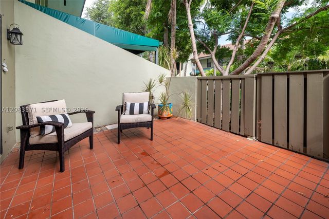 2835 NE 60th St, Fort Lauderdale, FL 33308
