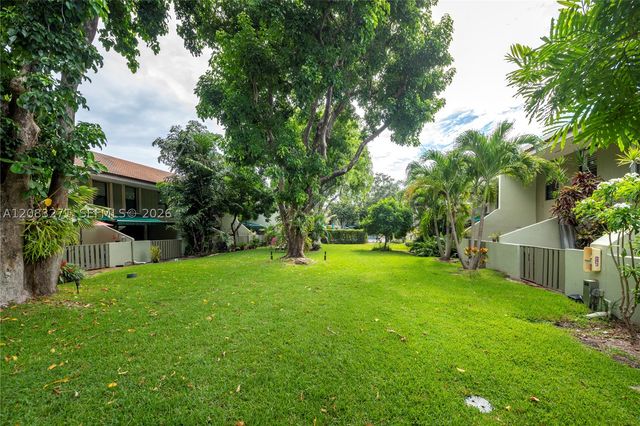 2835 NE 60th St, Fort Lauderdale, FL 33308
