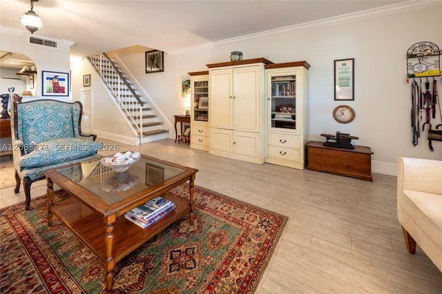 2835 NE 60th St, Fort Lauderdale, FL 33308