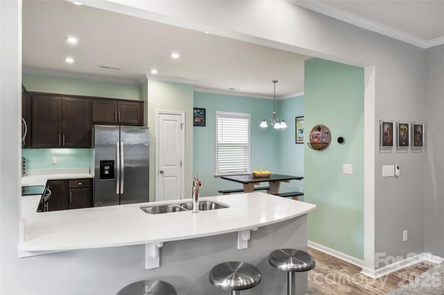 1530 Starmount Cove Lane, Charlotte, NC 28210