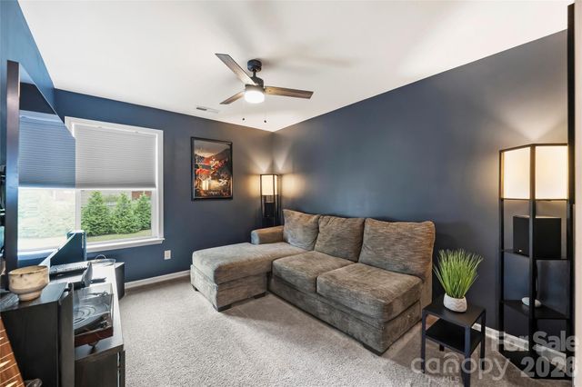 1530 Starmount Cove Lane, Charlotte, NC 28210
