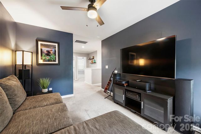 1530 Starmount Cove Lane, Charlotte, NC 28210