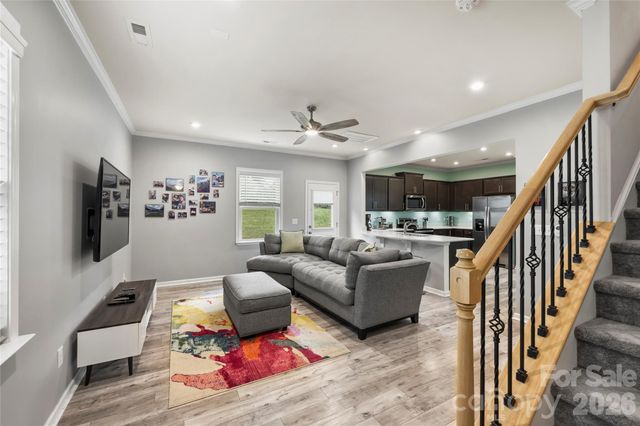 1530 Starmount Cove Lane, Charlotte, NC 28210