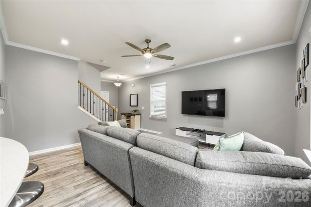 1530 Starmount Cove Lane, Charlotte, NC 28210