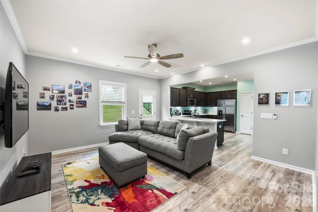 1530 Starmount Cove Lane, Charlotte, NC 28210