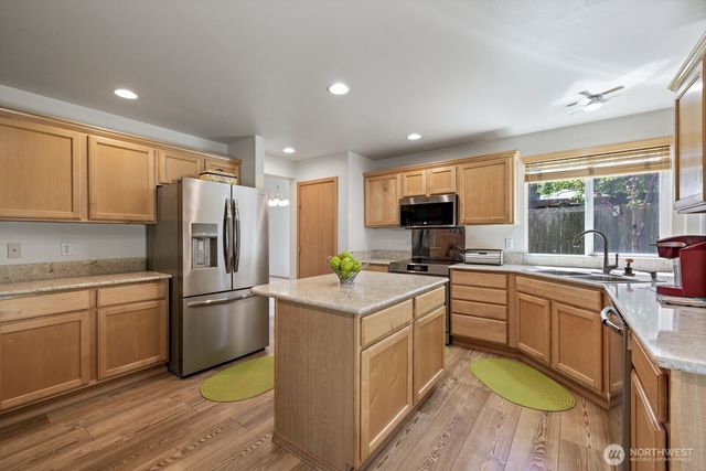714 122nd Avenue Ct E, Edgewood, WA 98372