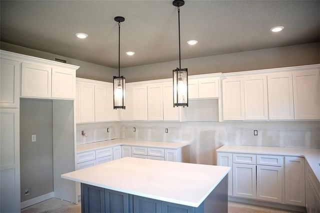 830 Cedar Ridge Drive, Raymore, MO 64083