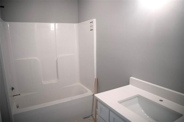 830 Cedar Ridge Drive, Raymore, MO 64083