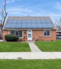 292 Paxton Avenue, Calumet City, IL 60409