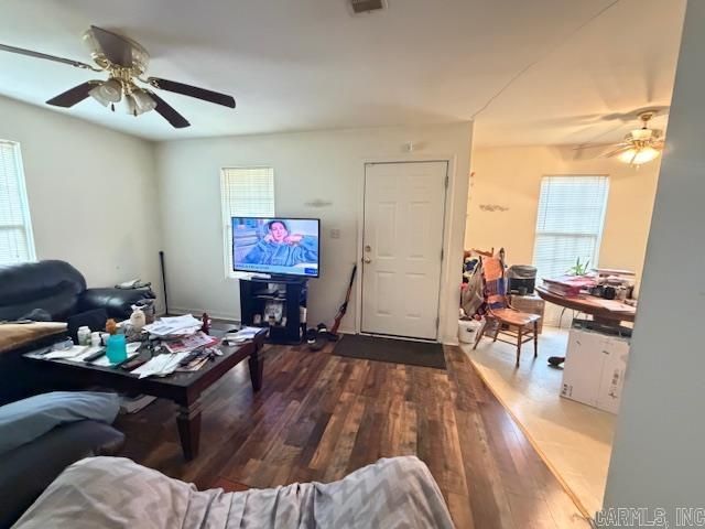 217 N Washington Avenue, England, AR 72046