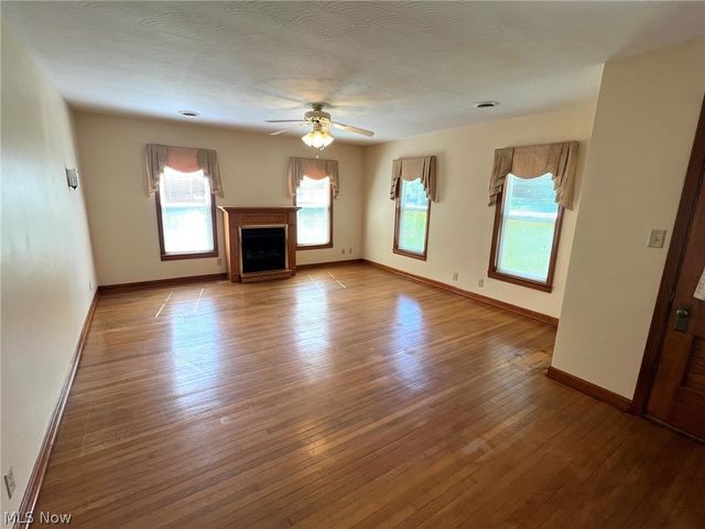 2077 King Drive, Stow, OH 44224