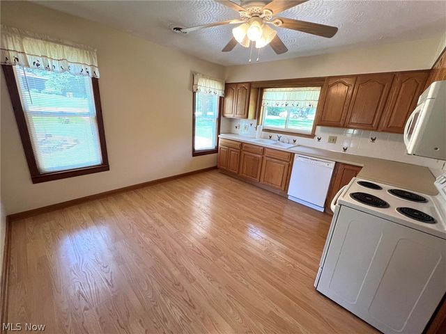 2077 King Drive, Stow, OH 44224