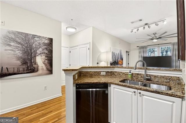 10 Perimeter Summit Boulevard NE 4113, Brookhaven, GA 30319