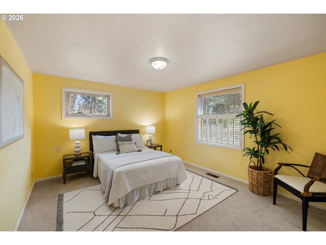 2323 W 28TH Ave, Eugene, OR 97405