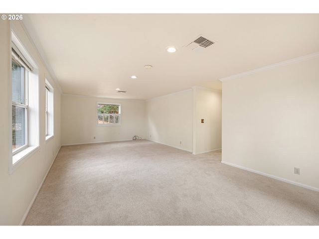 2323 W 28TH Ave, Eugene, OR 97405