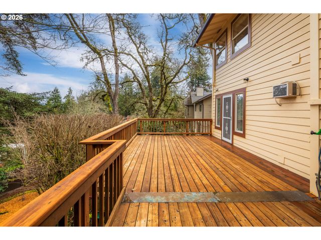 2323 W 28TH Ave, Eugene, OR 97405
