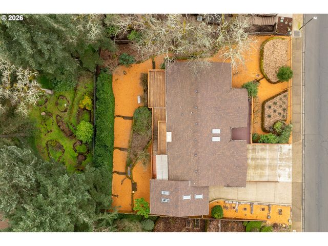 2323 W 28TH Ave, Eugene, OR 97405