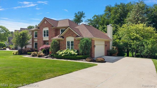 24435 Nantucket Drive, Novi, MI 48374