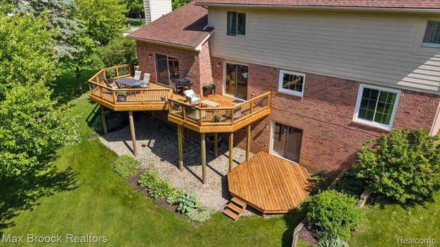 24435 Nantucket Drive, Novi, MI 48374