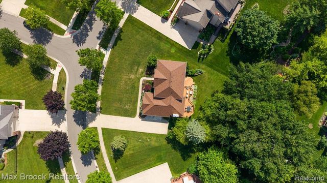 24435 Nantucket Drive, Novi, MI 48374