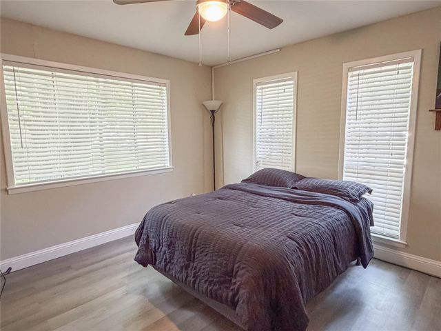 604 Cooper Street, Ennis, TX 75119