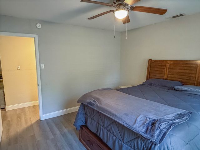 604 Cooper Street, Ennis, TX 75119