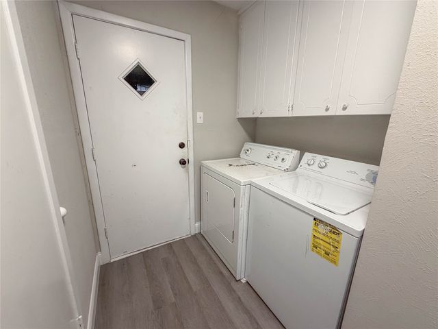 604 Cooper Street, Ennis, TX 75119