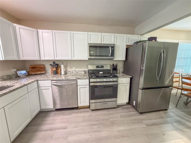 604 Cooper Street, Ennis, TX 75119