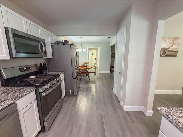 604 Cooper Street, Ennis, TX 75119