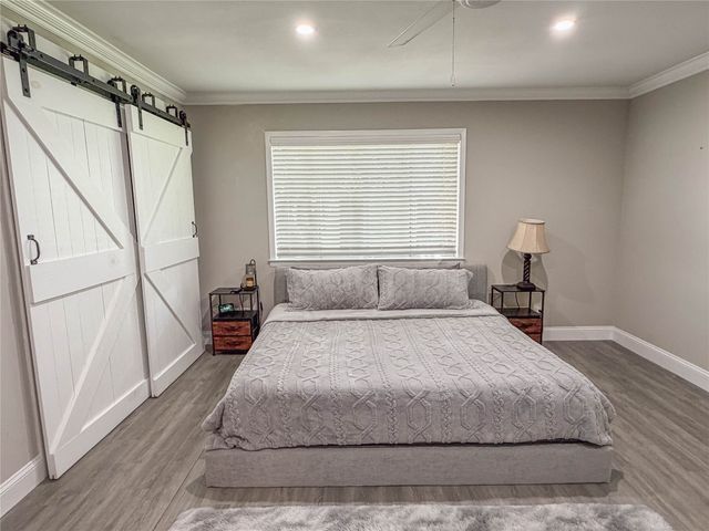 604 Cooper Street, Ennis, TX 75119